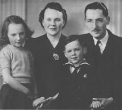 Carol, Alice, Russell Paul and Russell Vernon Anderson